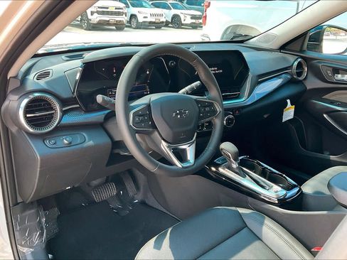 New 2026 Chevrolet Trax ACTIV FWD image 8