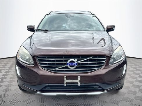 Used 2016 Volvo XC60 T6 w/ Proximity Package image 2