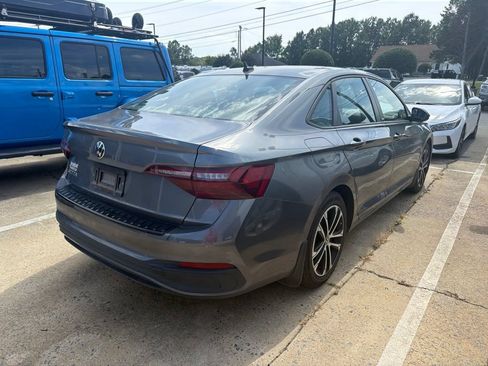 Used 2023 Volkswagen Jetta Sport FWD image 4