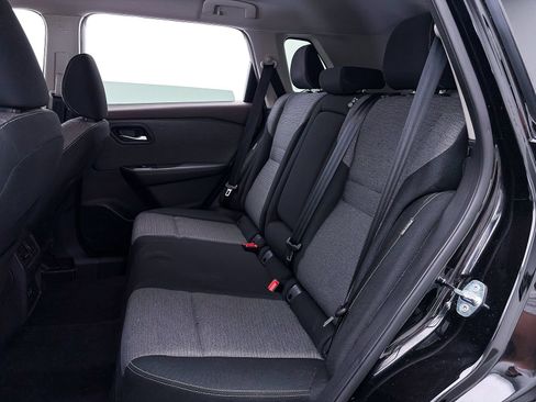 Used 2022 Nissan Rogue SV FWD image 37