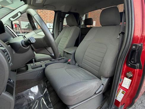 Used 2015 Nissan Frontier S RWD image 18