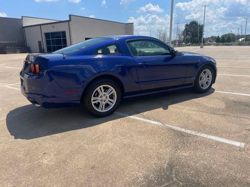 Used 2013 Ford Mustang Coupe RWD image 4