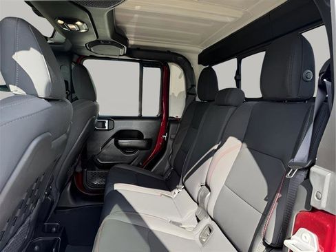 Used 2021 Jeep Gladiator Rubicon image 30