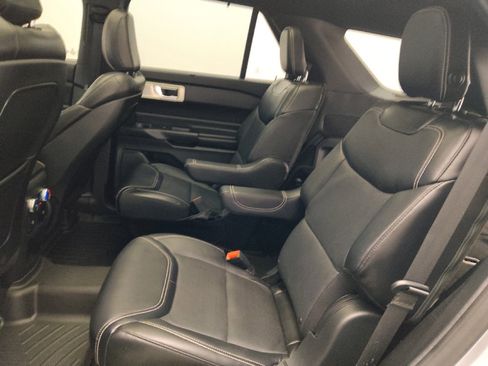 Used 2020 Ford Explorer ST w/ Premium Technology Package AWD/4WD image 18
