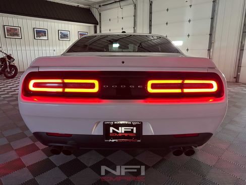 Used 2016 Dodge Challenger R/T RWD image 48
