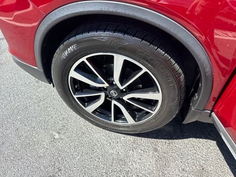 Used 2020 Nissan Rogue SL FWD image 28