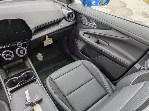 New 2025 Chevrolet Blazer EV LT image 29