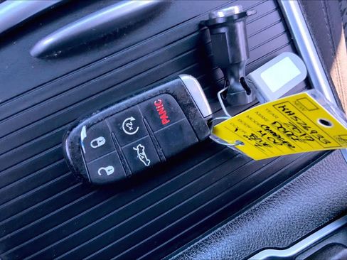 Used 2019 Dodge Charger GT image 15