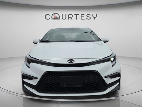 Certified 2024 Toyota Corolla SE FWD image 8