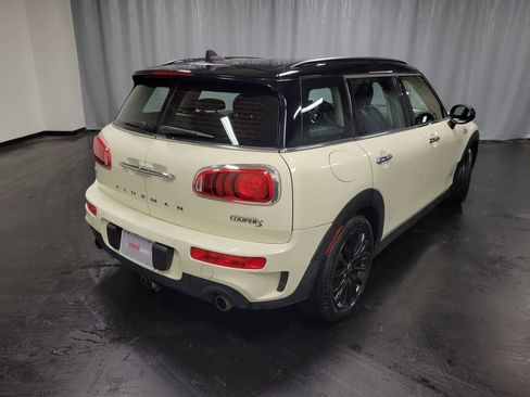 Used 2017 MINI Cooper Clubman S image 9