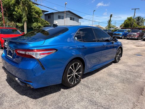 Used 2020 Toyota Camry XSE w/ Navigation Package FWD image 9