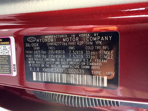 Used 2025 Hyundai Kona Limited FWD image 45
