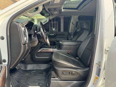 Used 2022 GMC Sierra 3500 Denali w/ Denali Ultimate Package image 12