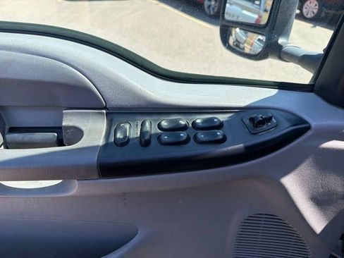 Used 2001 Ford F350 XLT AWD/4WD image 15