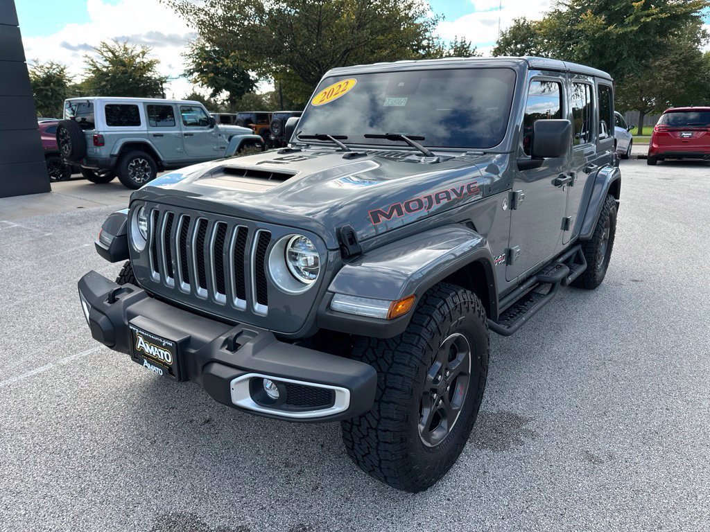 Used 2022 Jeep Wrangler Unlimited Sahara w/ LED Lighting Group AWD/4WD image 4