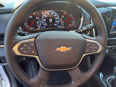 Certified 2023 Chevrolet Traverse Premier image 17