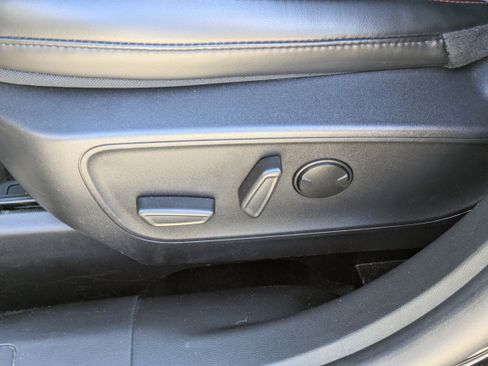 Used 2025 Ford Escape ST-Line image 21