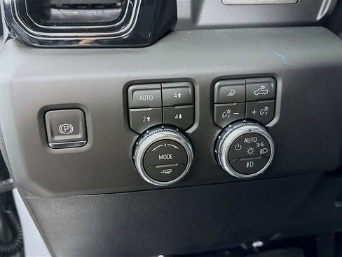 New 2026 GMC Sierra 2500 AT4 AWD/4WD image 10