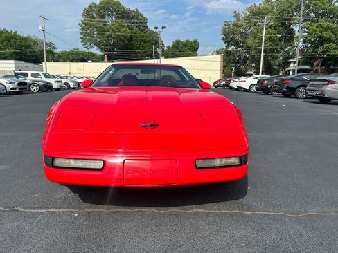 Used 1994 Chevrolet Corvette Coupe RWD image 2