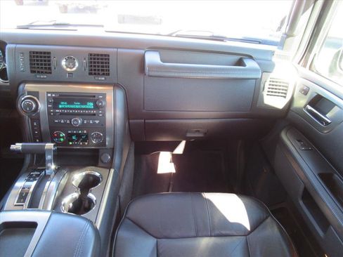 Used 2008 HUMMER H2 image 13