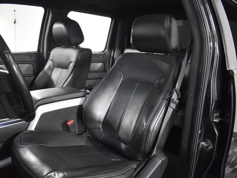 Used 2014 Ford F150 FX4 w/ Equipment Group 402A Luxury AWD/4WD image 11