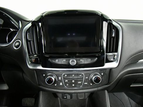 Used 2023 Chevrolet Traverse High Country w/ LPO, Floor Liner Package image 4