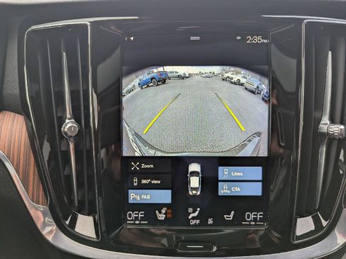 Used 2022 Volvo S60 B5 Inscription image 16