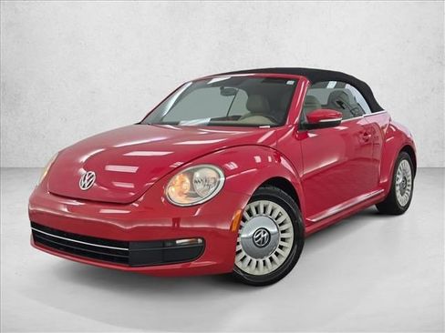 Used 2013 Volkswagen Beetle 2.5 FWD image 1