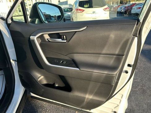 Used 2023 Toyota RAV4 XLE Premium AWD/4WD image 28