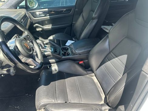 Used 2021 Porsche Cayenne GTS AWD/4WD image 6