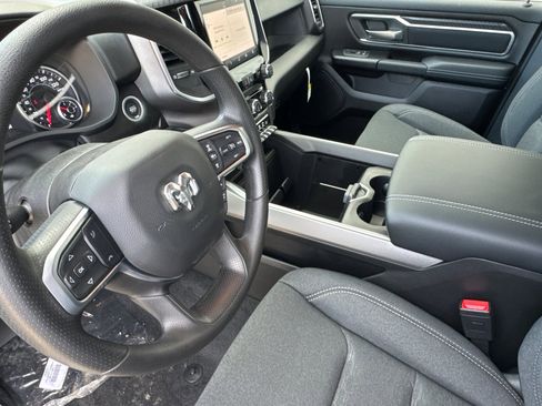 New 2026 RAM 1500 4x4 Crew Cab image 9