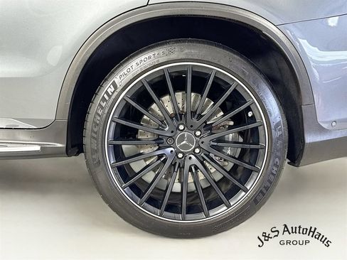 Used 2021 Mercedes-Benz GLC 63 AMG 4MATIC image 39