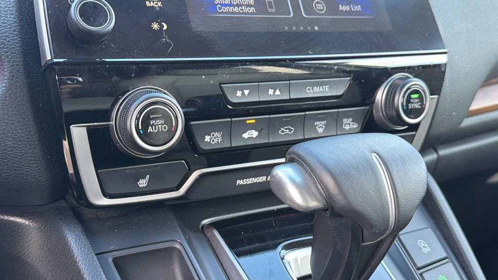 Used 2020 Honda CR-V Touring image 14