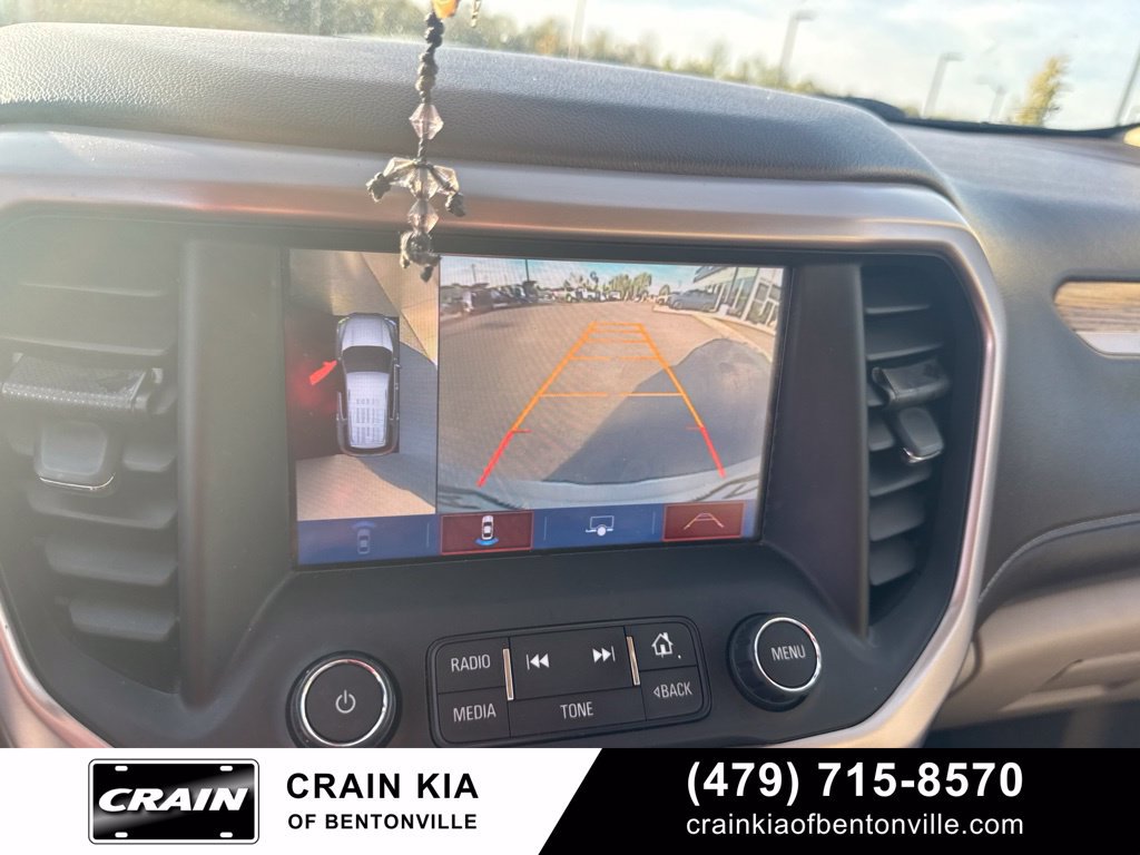 Used 2017 GMC Acadia Denali w/ Technology Package FWD image 14