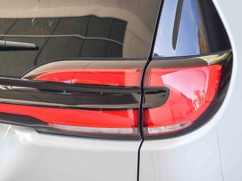 New 2026 Chrysler Pacifica Pinnacle w/ Trailer Tow Group image 7