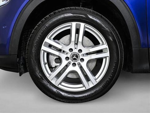Used 2022 Mercedes-Benz GLB 250 4MATIC w/ Premium Package Lite image 26