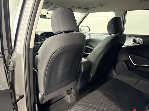 Used 2020 Kia Soul LX image 28