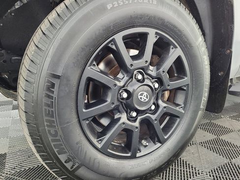 Used 2018 Toyota Tundra SR5 image 31