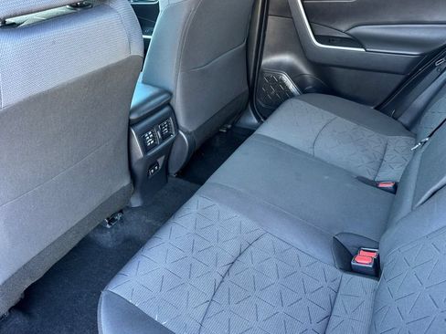 Used 2021 Toyota RAV4 XLE w/ Carpet Mat Package (TMS) AWD/4WD image 15
