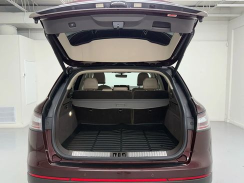 Used 2021 Lincoln Nautilus Reserve w/ Class II Trailer Tow Package image 43