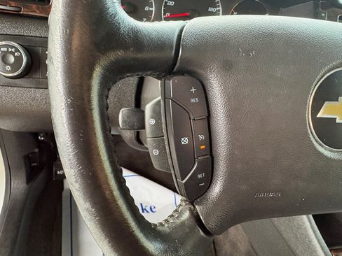 Used 2014 Chevrolet Impala LT w/ LT Sunroof Package image 36