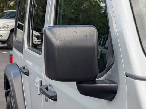 Used 2024 Jeep Wrangler Unlimited Sport AWD/4WD image 14