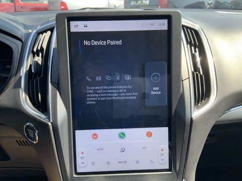 Used 2024 Ford Edge Titanium image 38