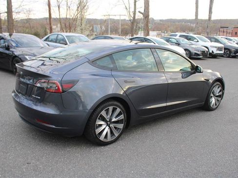 Used 2022 Tesla Model 3 Long Range AWD/4WD image 6
