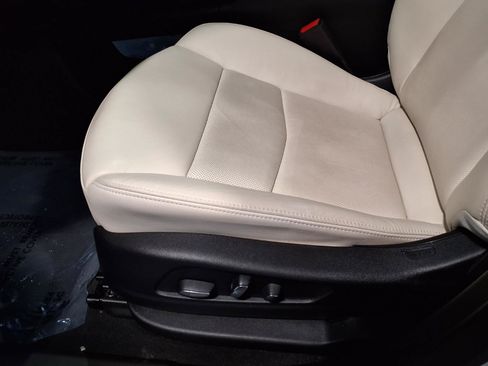 Used 2024 Cadillac XT6 Sport AWD/4WD image 26