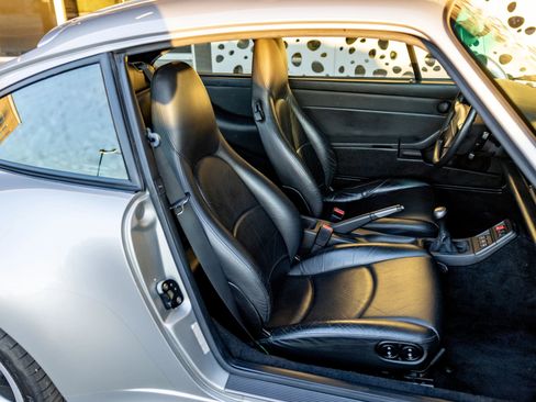 Used 1998 Porsche 911 Carrera S image 24