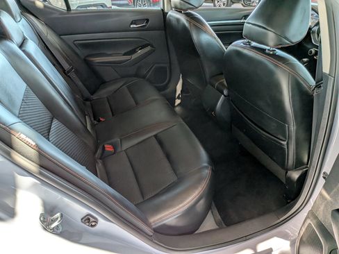 Used 2024 Nissan Altima 2.5 SR FWD image 31