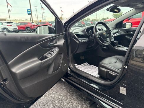 Used 2017 Chevrolet Volt Premier FWD image 13
