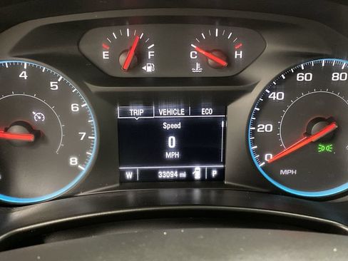 Used 2018 Chevrolet Equinox LT FWD image 15
