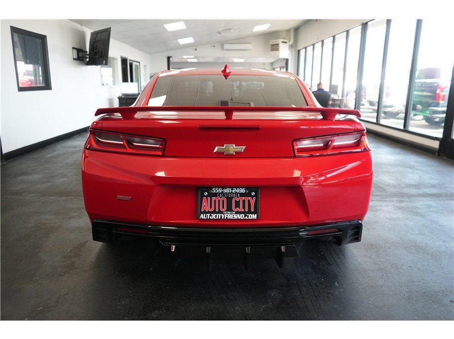 Used 2017 Chevrolet Camaro SS RWD image 6